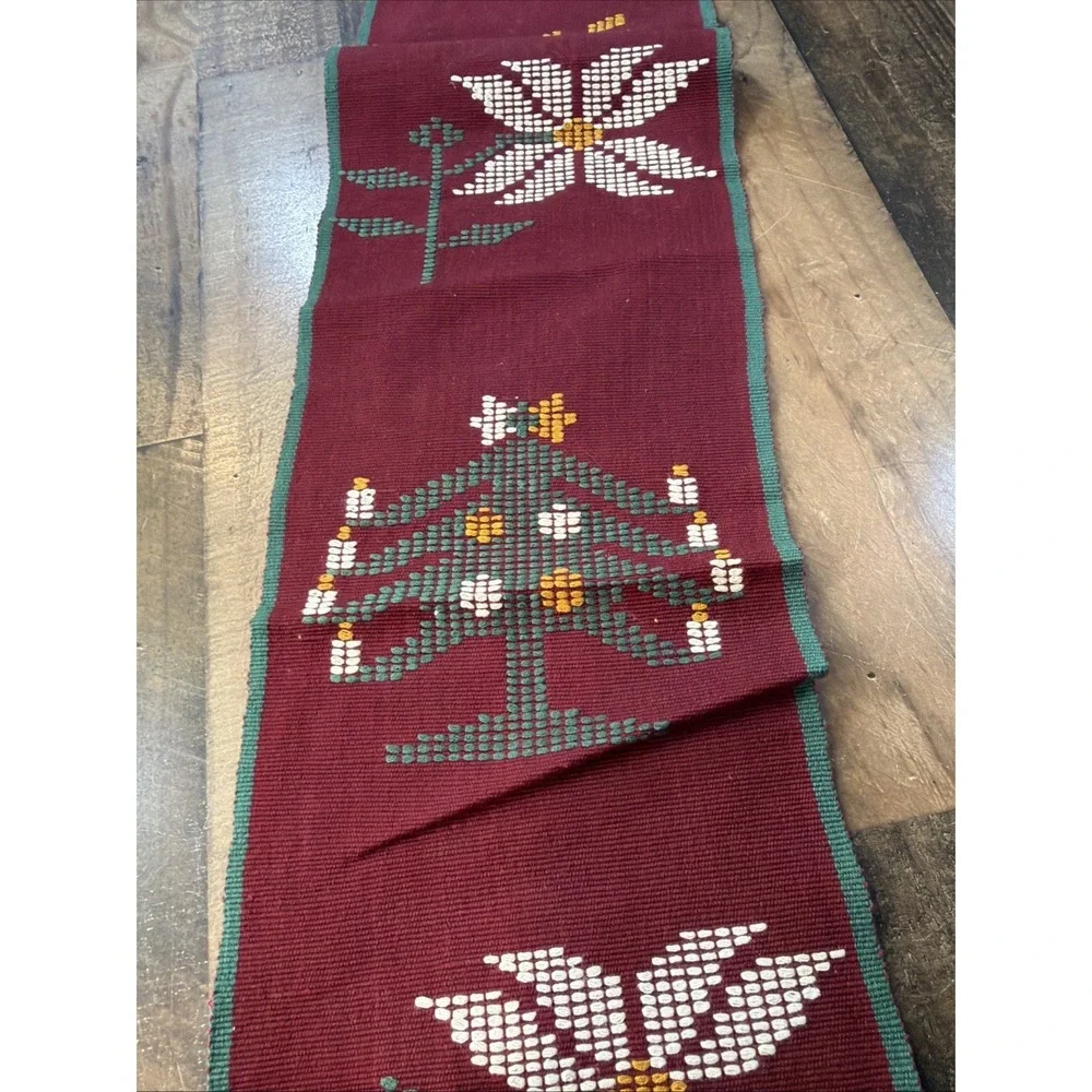 Vintage Christmas Woven Folk Art Table Runner Red‎ Green Poinsettia Candle 9x74